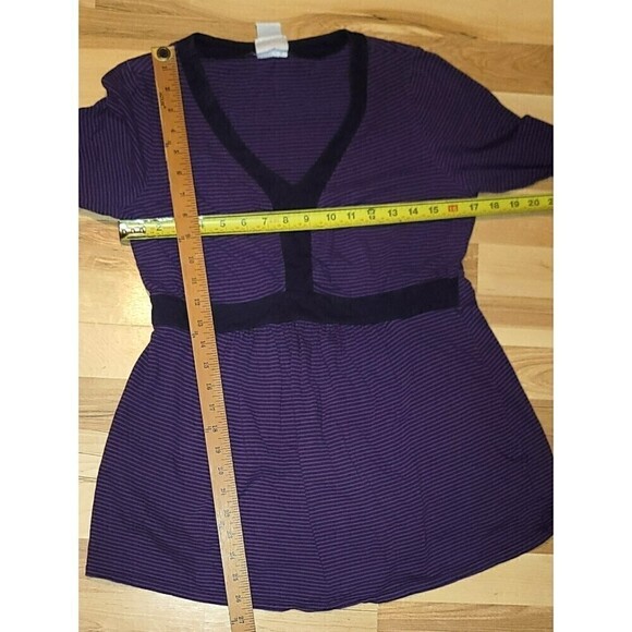 Oh Baby by Motherhood Soft Striped Top - Size M - Picture 10 of 11